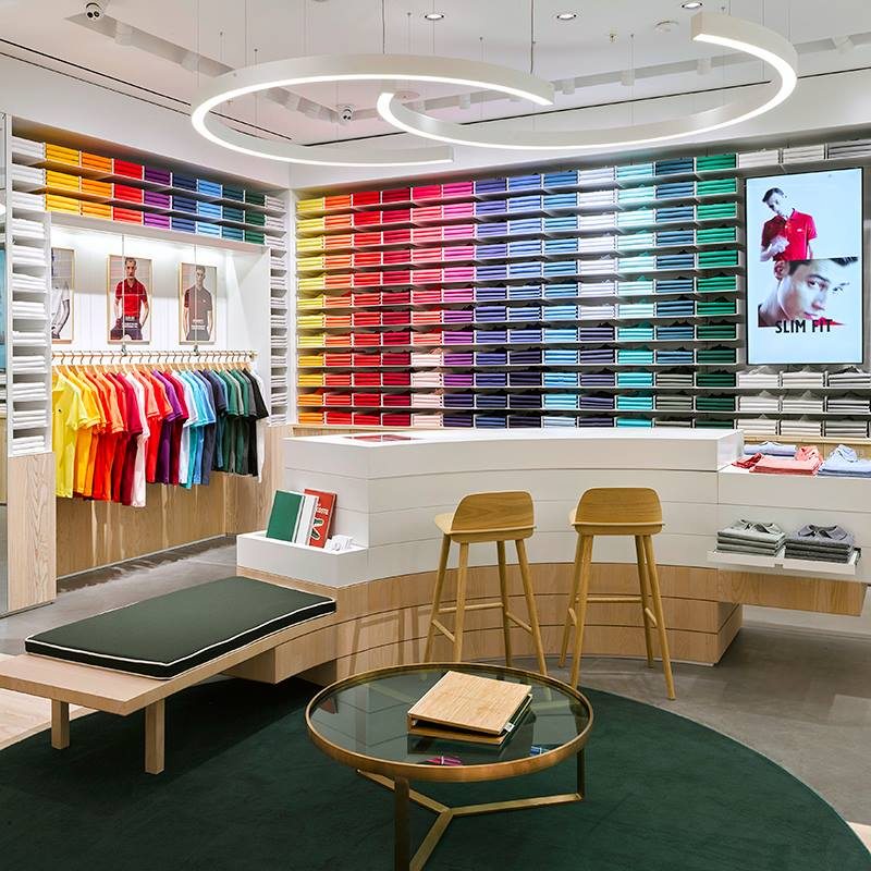 ファッション小売店のためのウィンドウディスプレイのデザイン