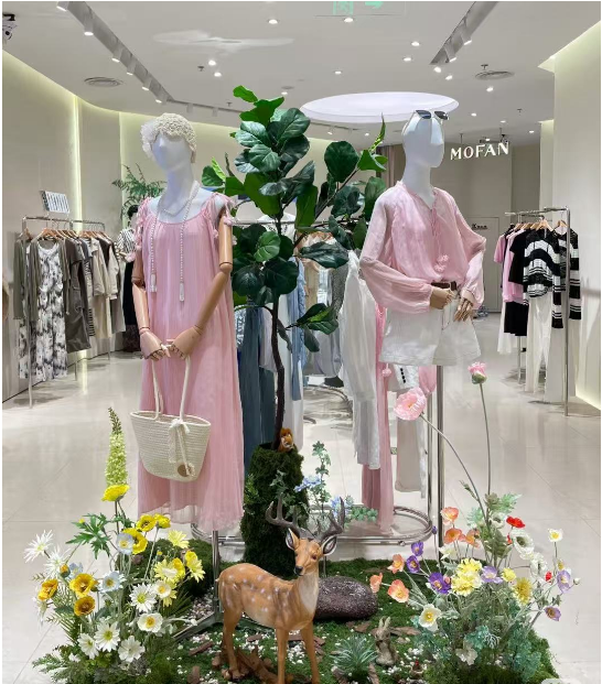 服飾デザイン専攻:服飾デザイン専攻を設置