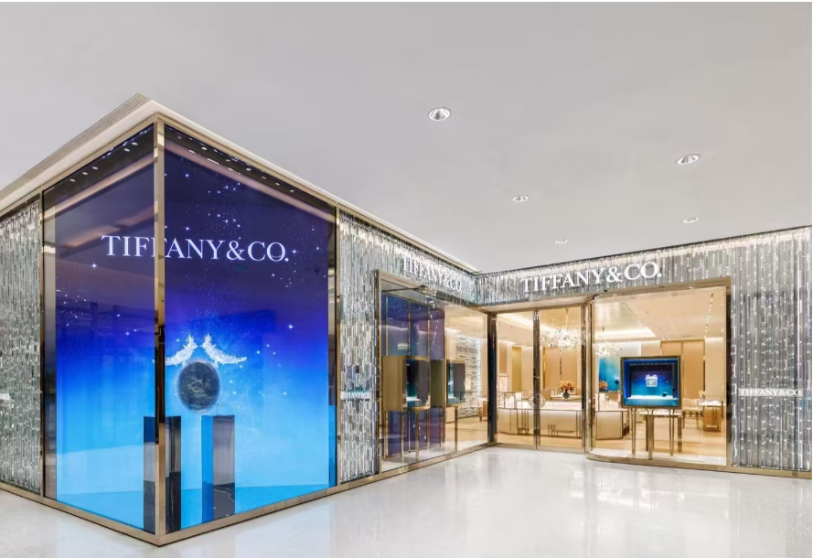 絶妙なジュエリーは高級ブランドの卓越性のための小道具を表示します