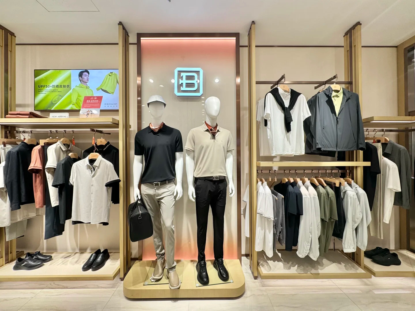 マネキンの表示は現代の小売のブランドイメージをいかに高めるか